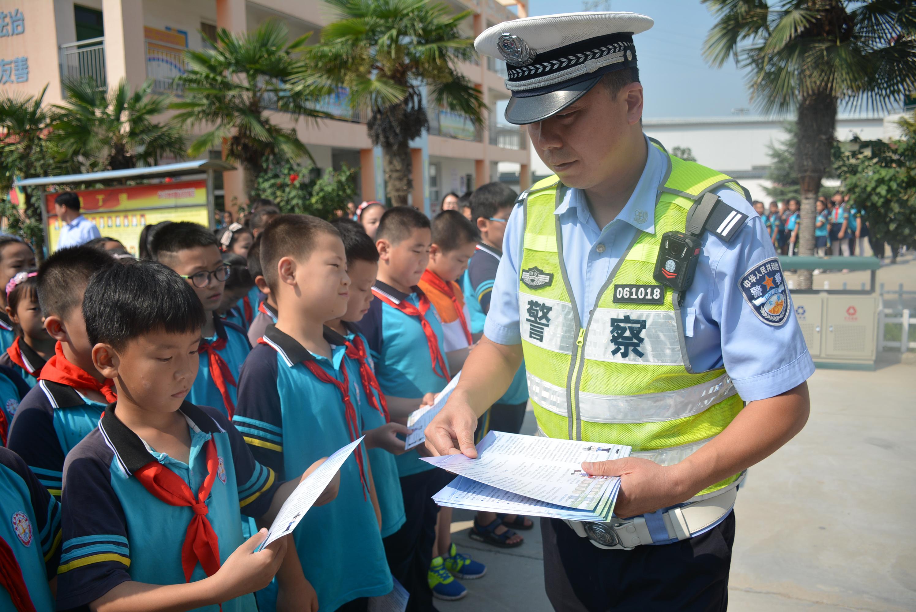 秦都区小学新任领导亮相，引领未来教育新篇章启幕